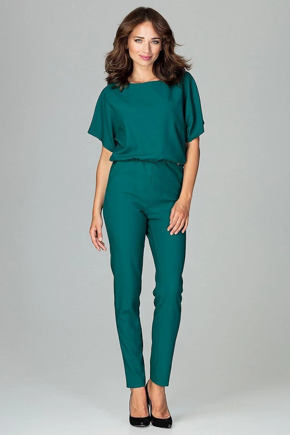combinaison femme Lenitif vert émeraude fluide manches kimono courtes encolure bateau taille ajustée pantalon fuselé poches obliques fermeture zippée