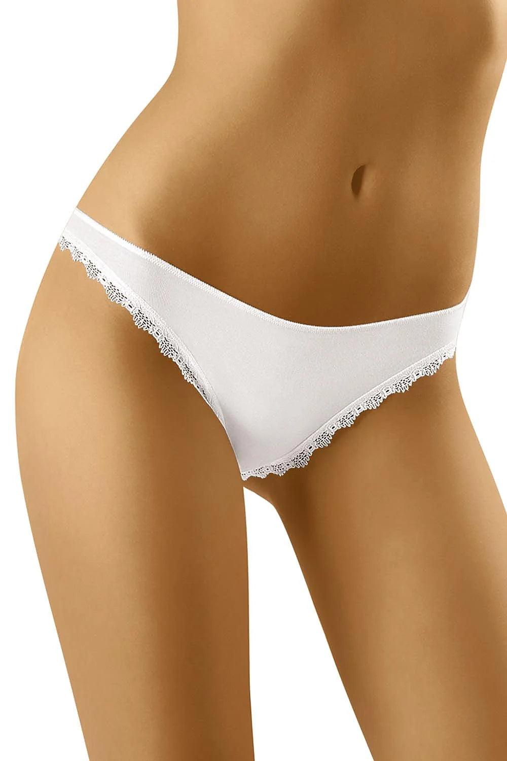 Culotte en coton et dentelle blanche romantique confortable pour femmes recherchant élégance classique et style