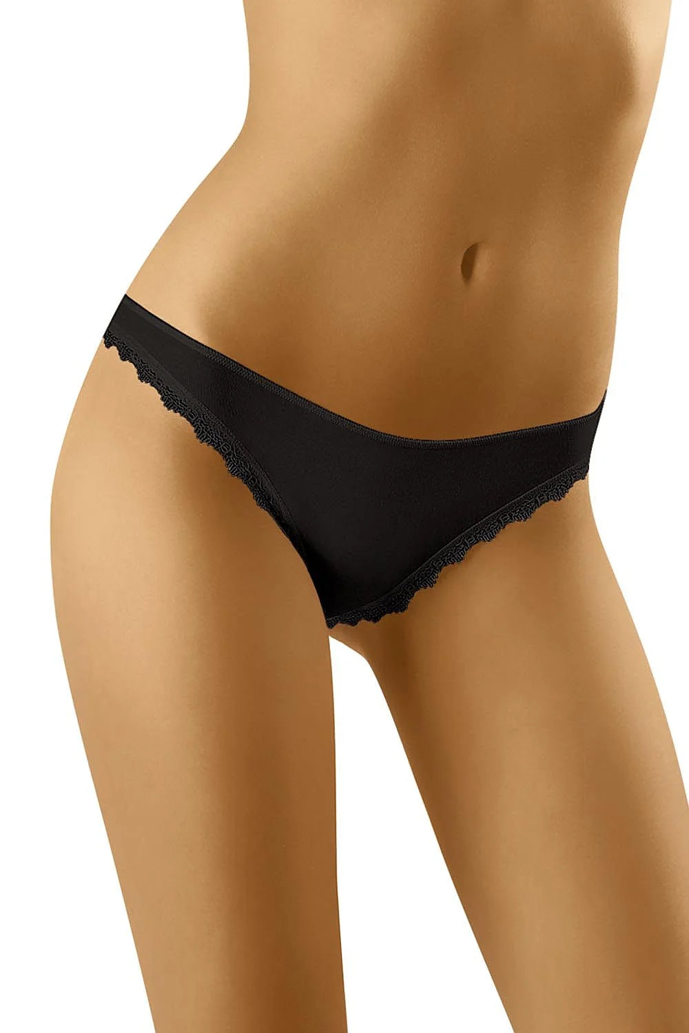 Culotte en coton et dentelle blanche romantique confortable pour femmes recherchant élégance classique et style