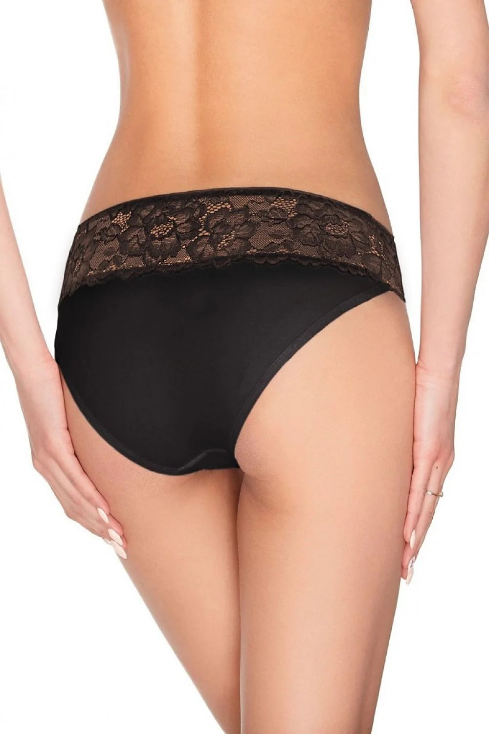 Culotte en dentelle blanche élégante romantique avec broderies florales pour femmes raffinées et modernes