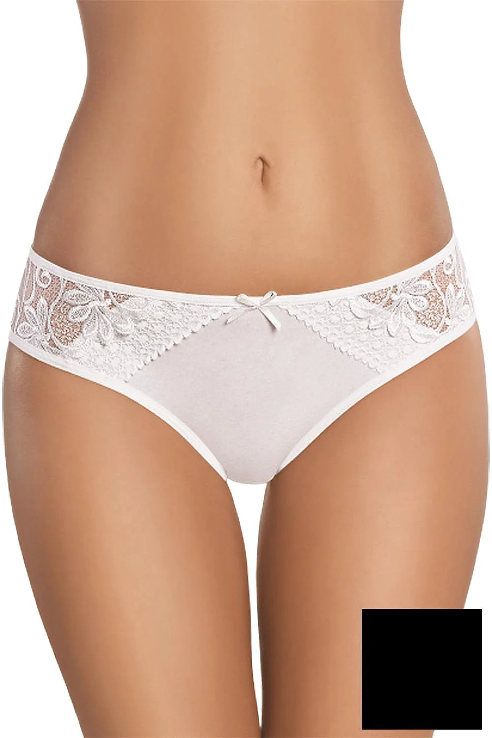 Culotte en dentelle blanche romantique avec motifs floraux raffinés pour femmes modernes et élégantes