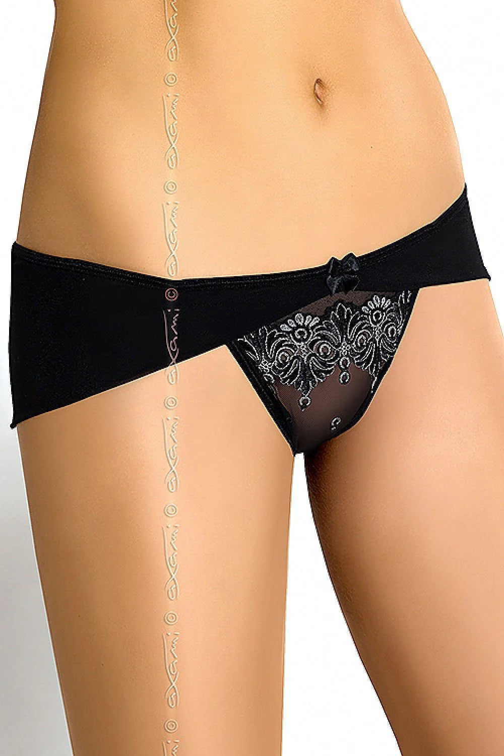 Culotte en dentelle noire sexy et élégante avec broderies florales pour féminité affirmée et élégance