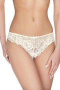 Culottes dentelle ivoire romantique et sexy motifs floraux transparents taille basse pour séduction féminine