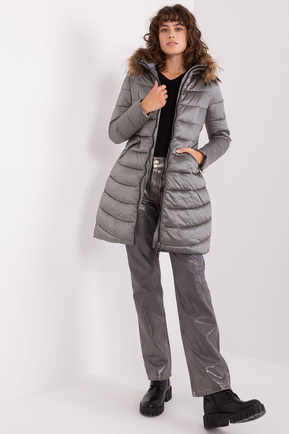  Veste model 190267 Trendy. ING 