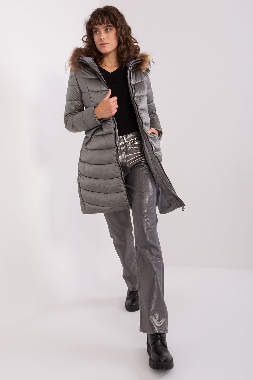  Veste model 190267 Trendy. ING 
