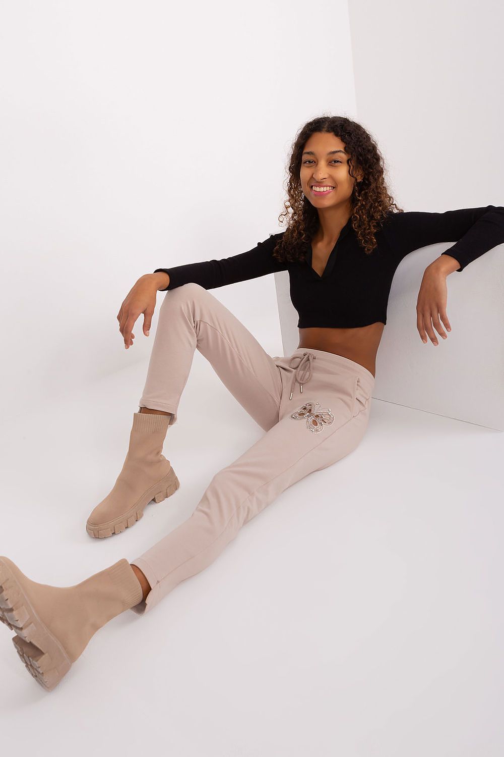  Pantalon survêtement model 191215 Relevance 