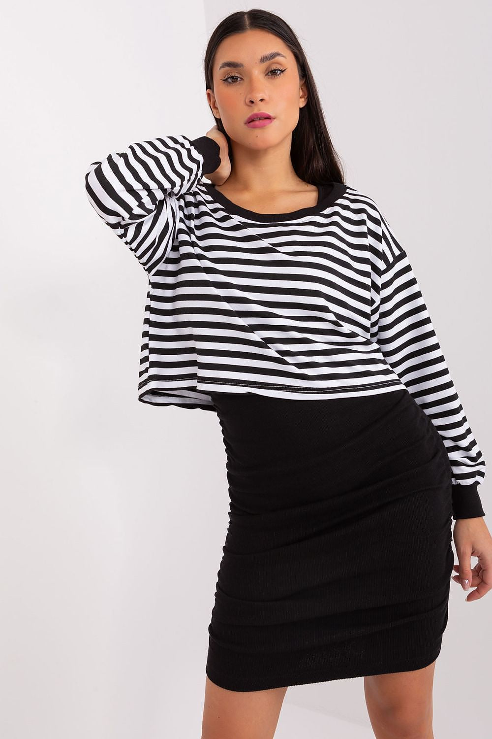  L`ensemble model 193314 My Red Lips 