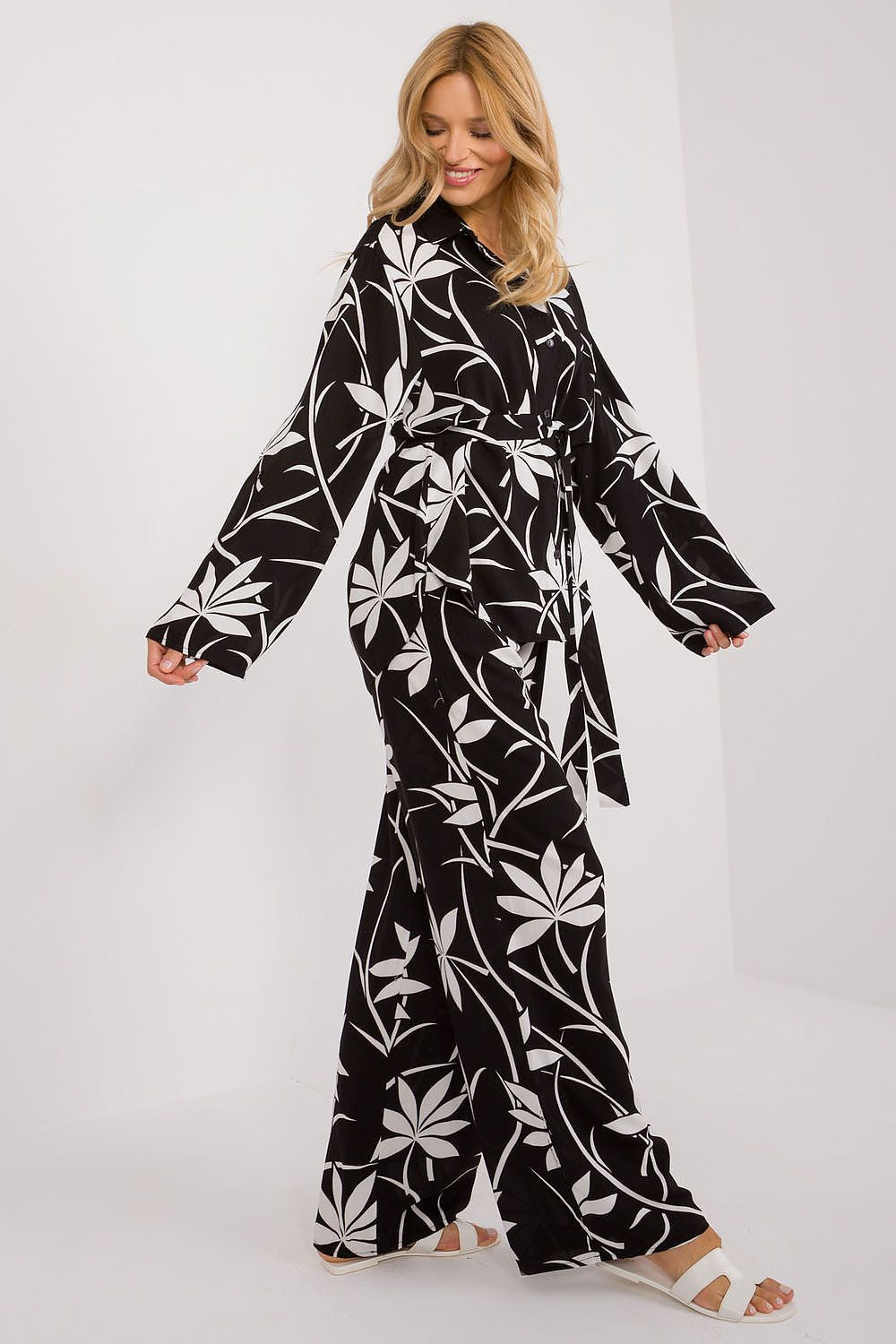  L`ensemble model 195782 Lakerta 