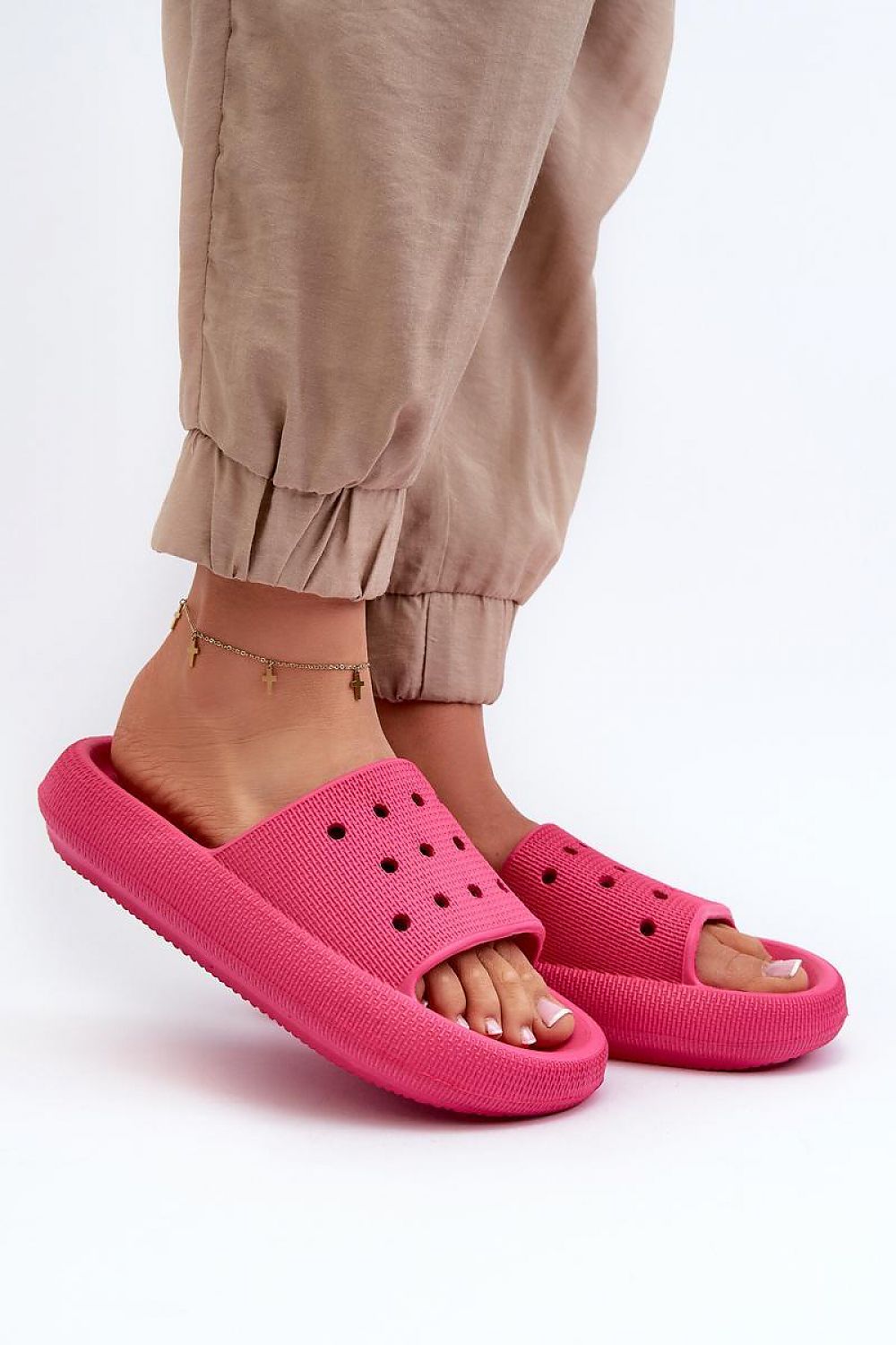  Clacquettes model 198175 Step in style 