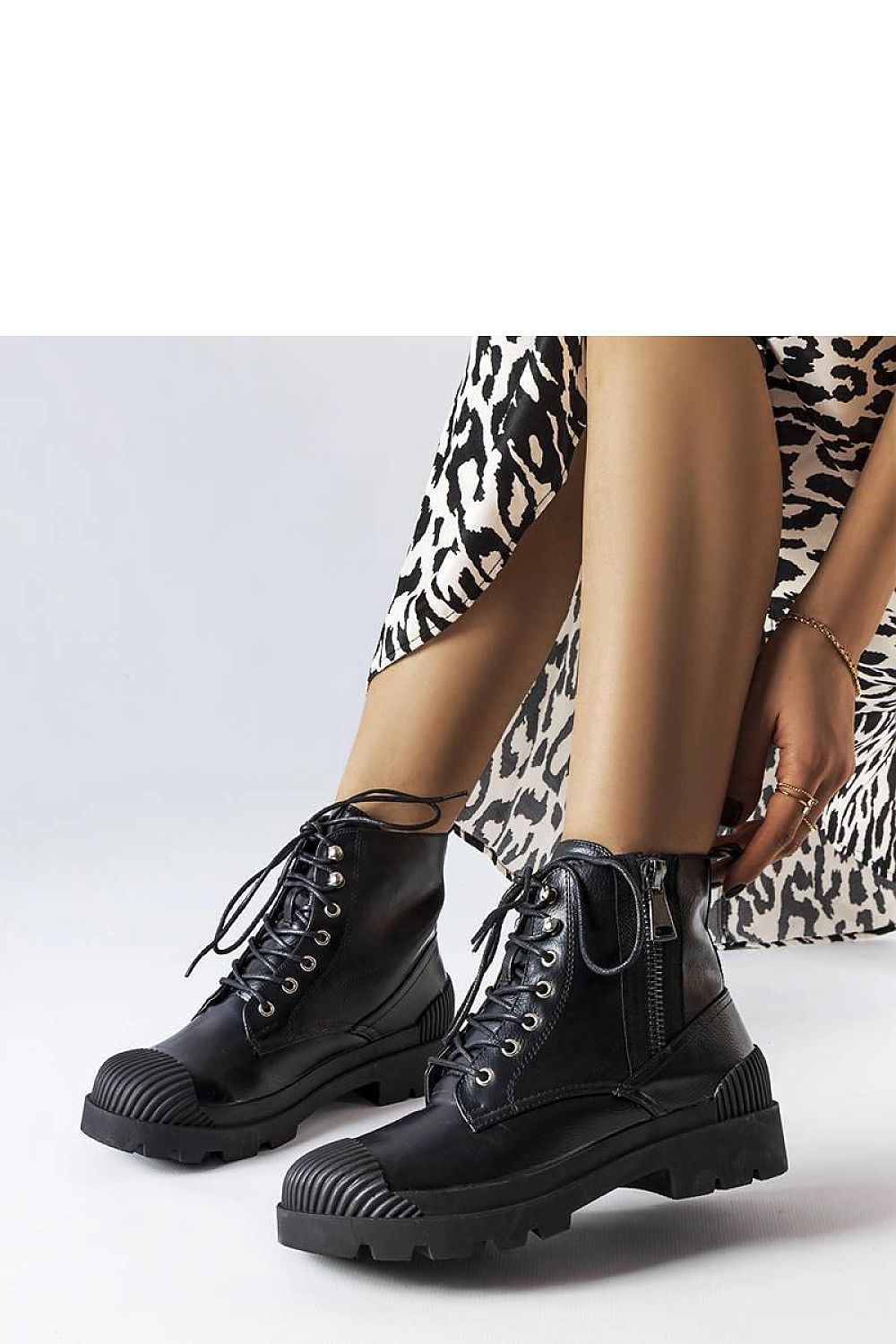  Bottes model 204842 Solea 