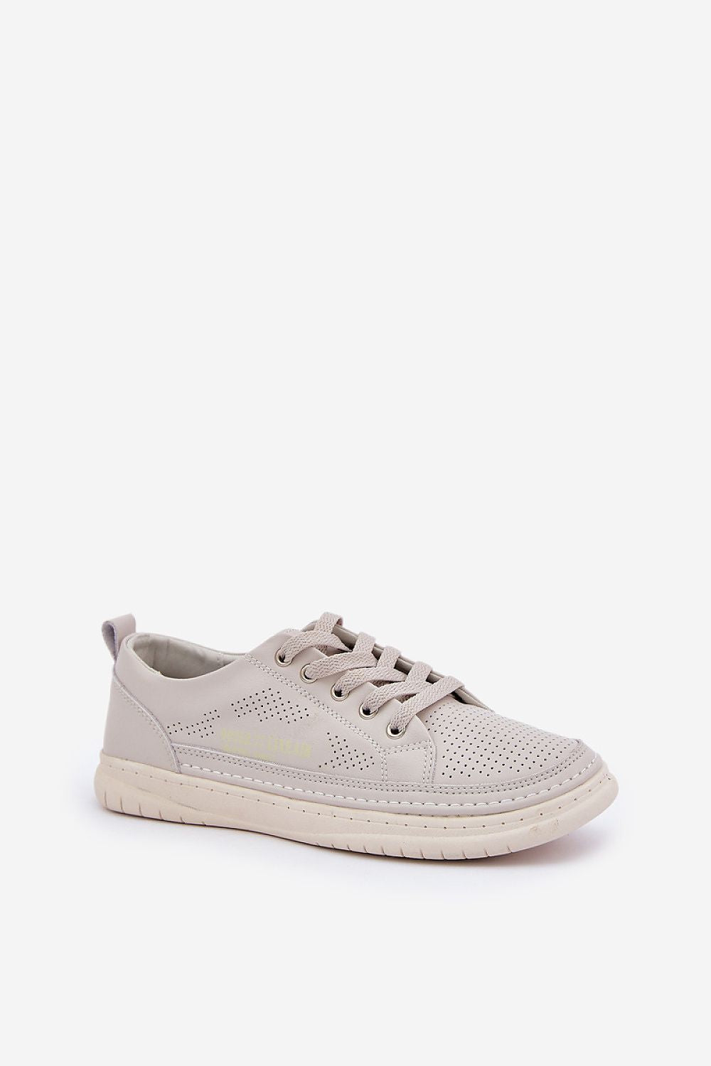  Baskets model 208321 Step in style 