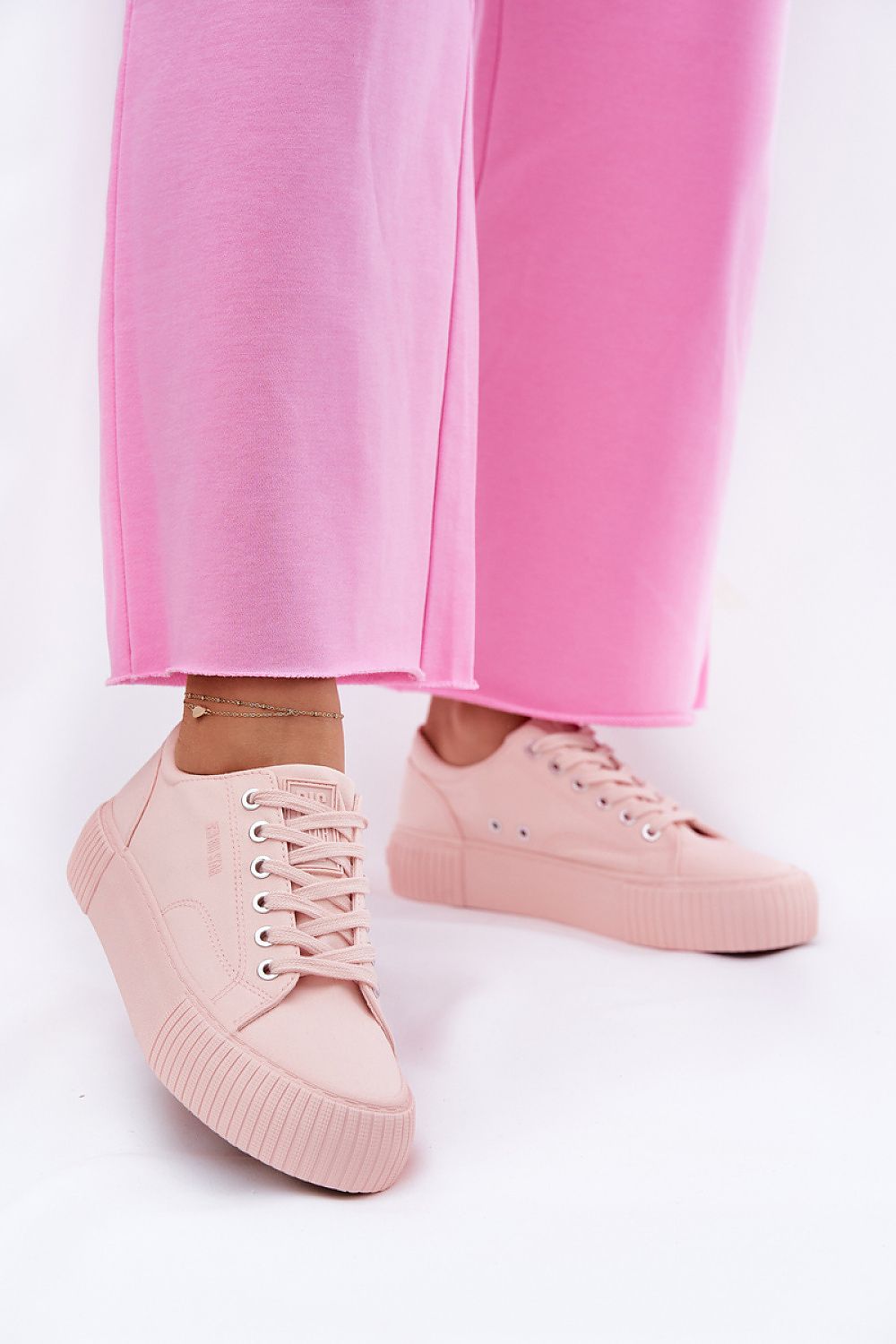  Baskets à plateforme model 211350 Step in style 