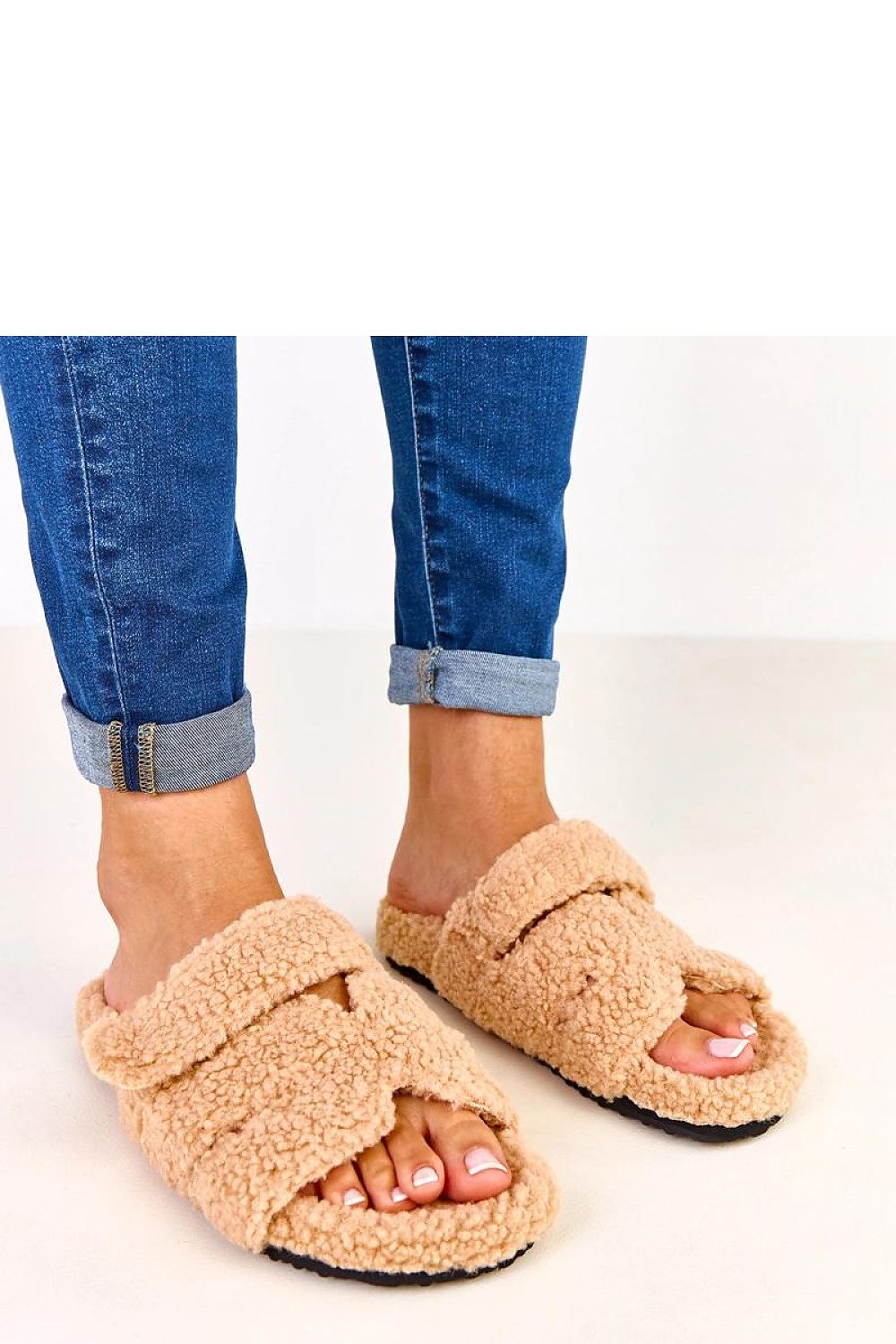  Pantoufles model 223136 Solea 