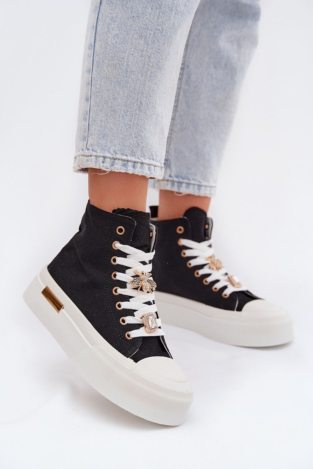  Baskets model 223606 Step in style 