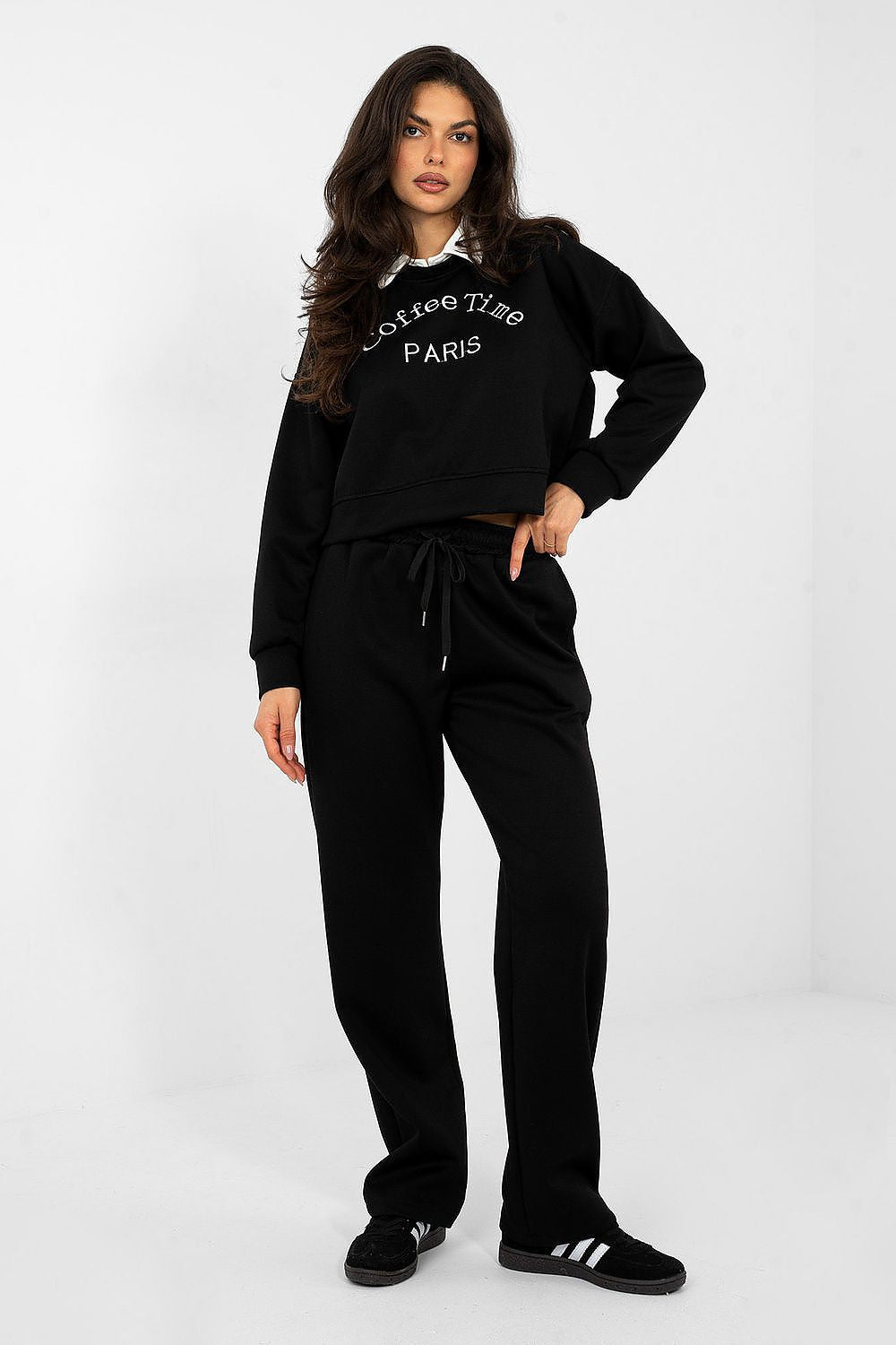 L`ensemble model 224070 Italy Moda 