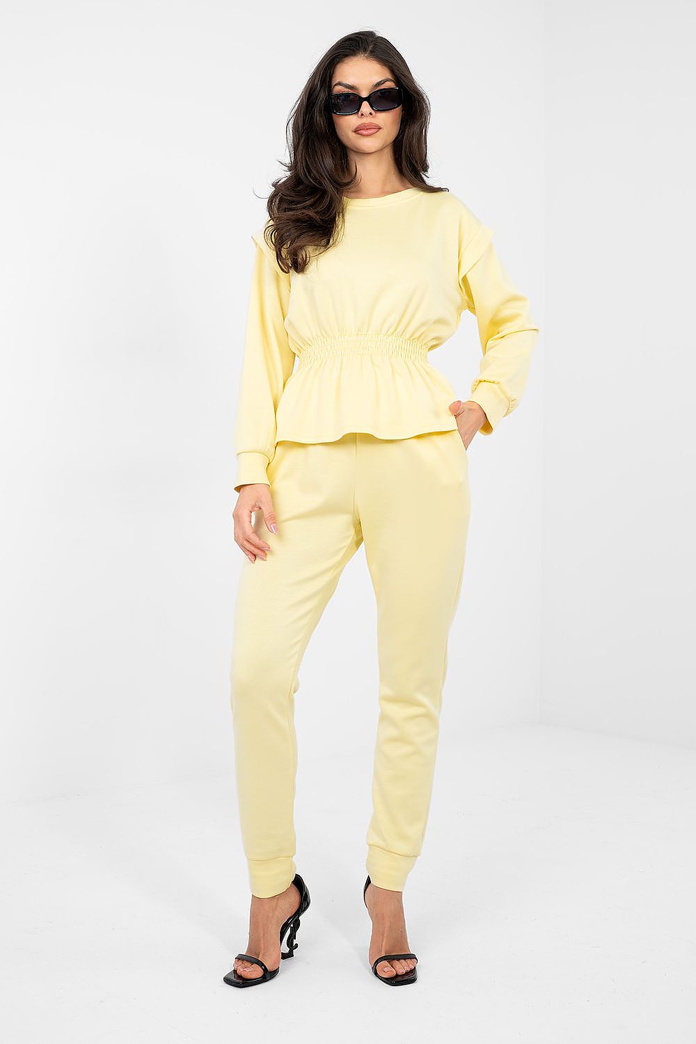  L`ensemble model 224455 Rue Paris 