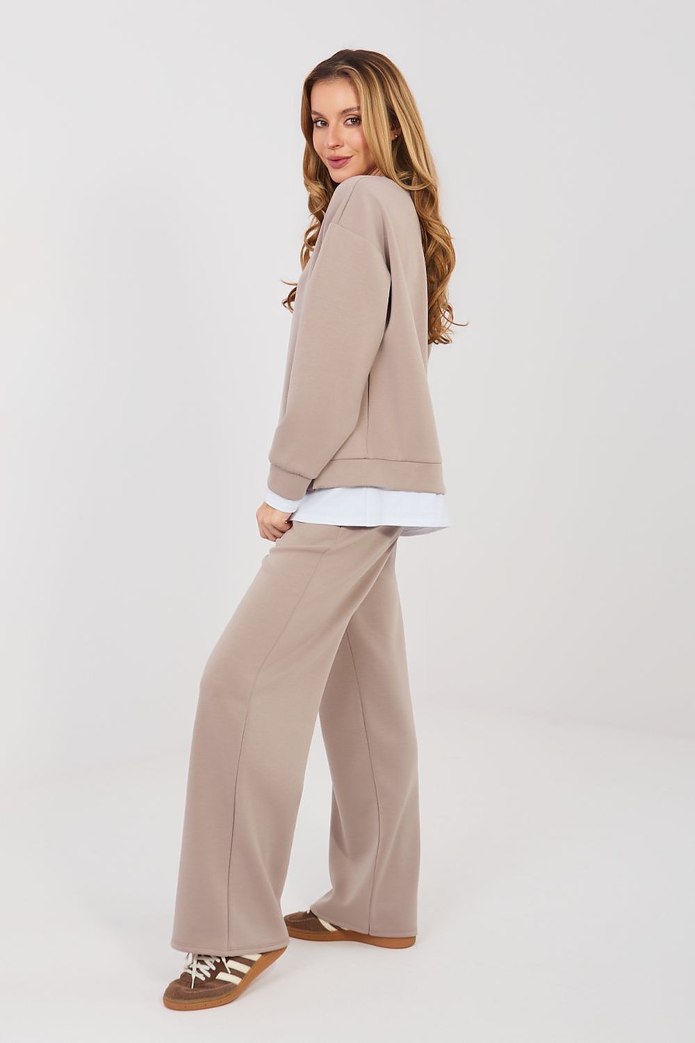  L`ensemble model 224661 Rue Paris 