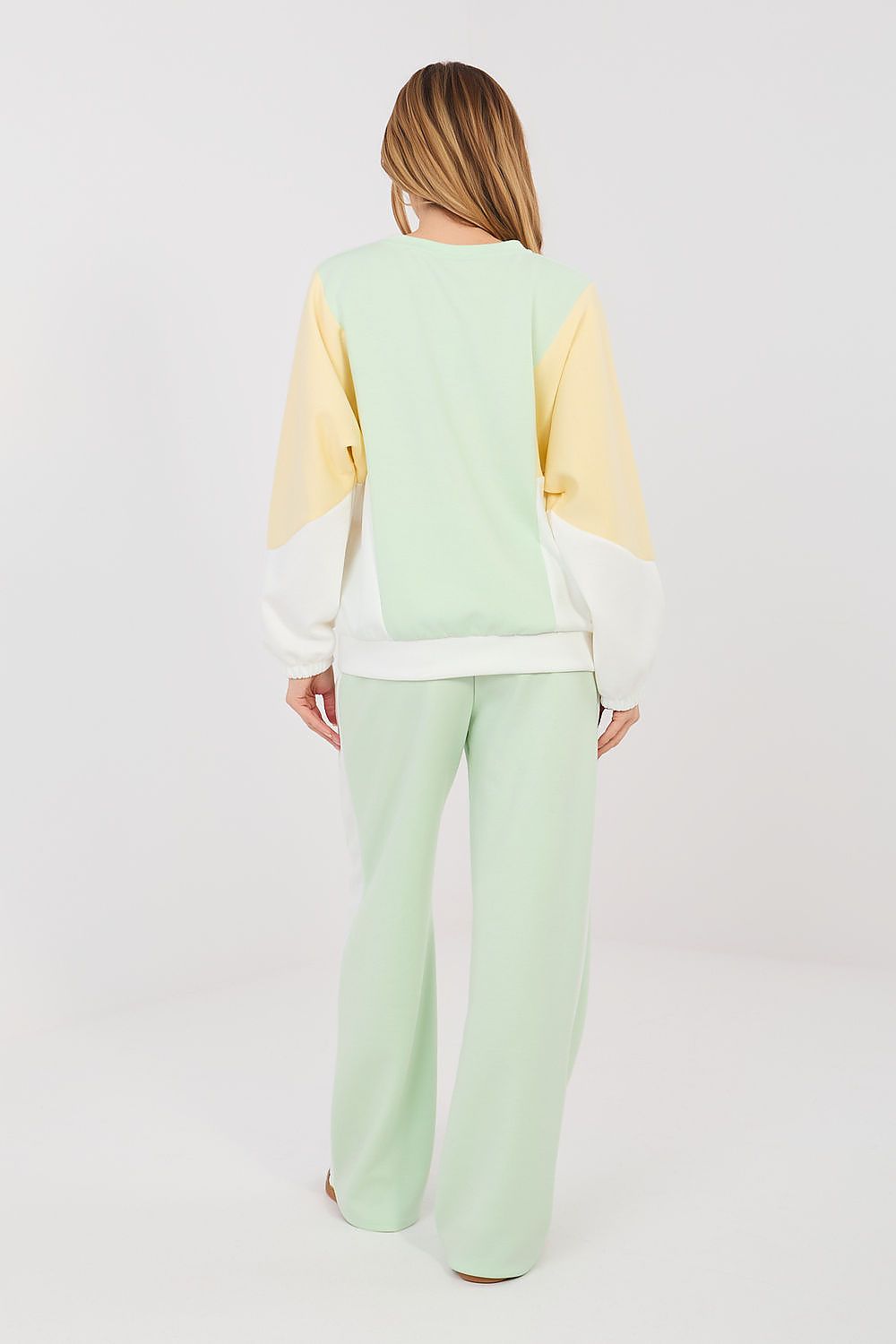  L`ensemble model 224785 Rue Paris 
