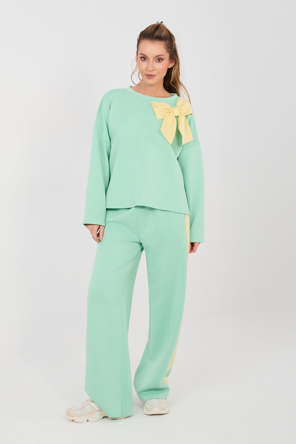  L`ensemble model 224801 Rue Paris 