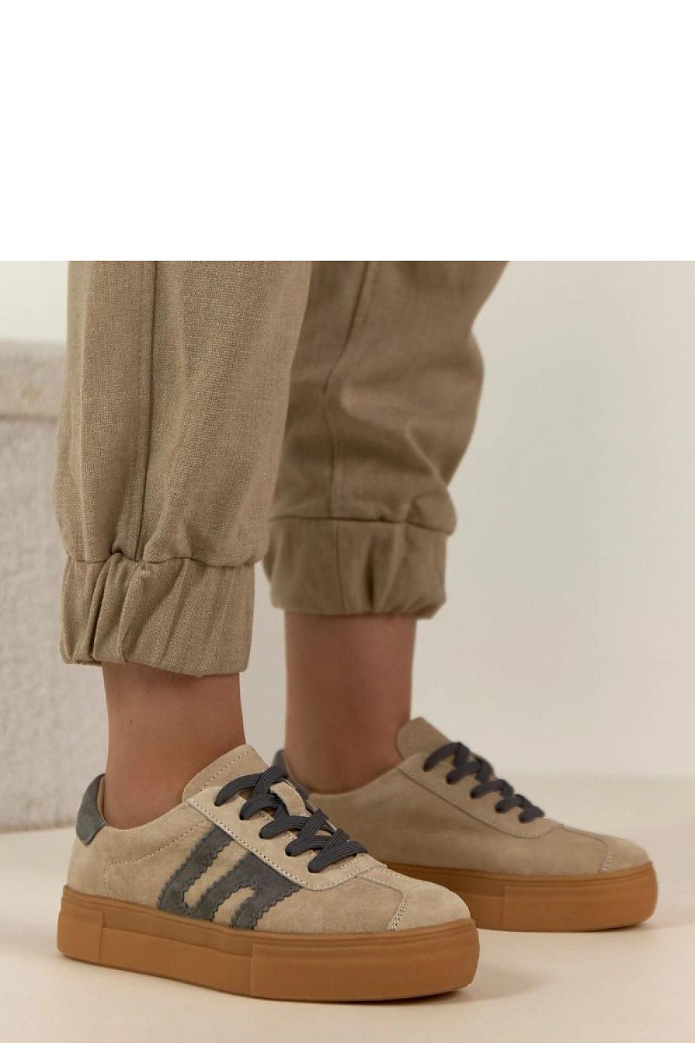  Baskets à plateforme model 224964 Solea 