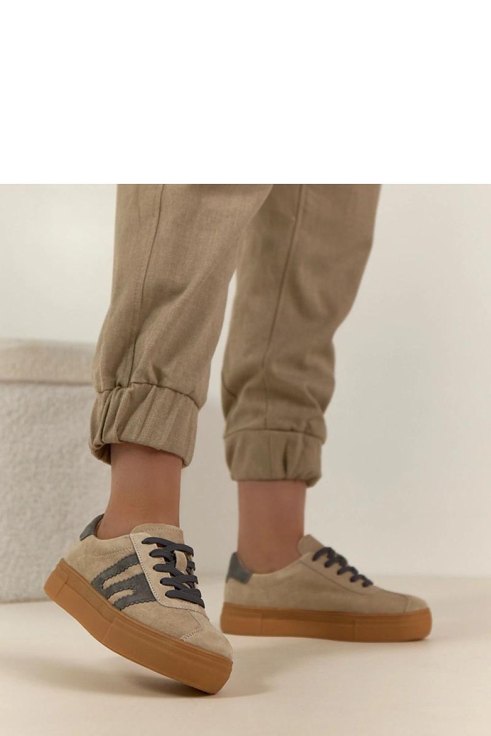  Baskets à plateforme model 224964 Solea 