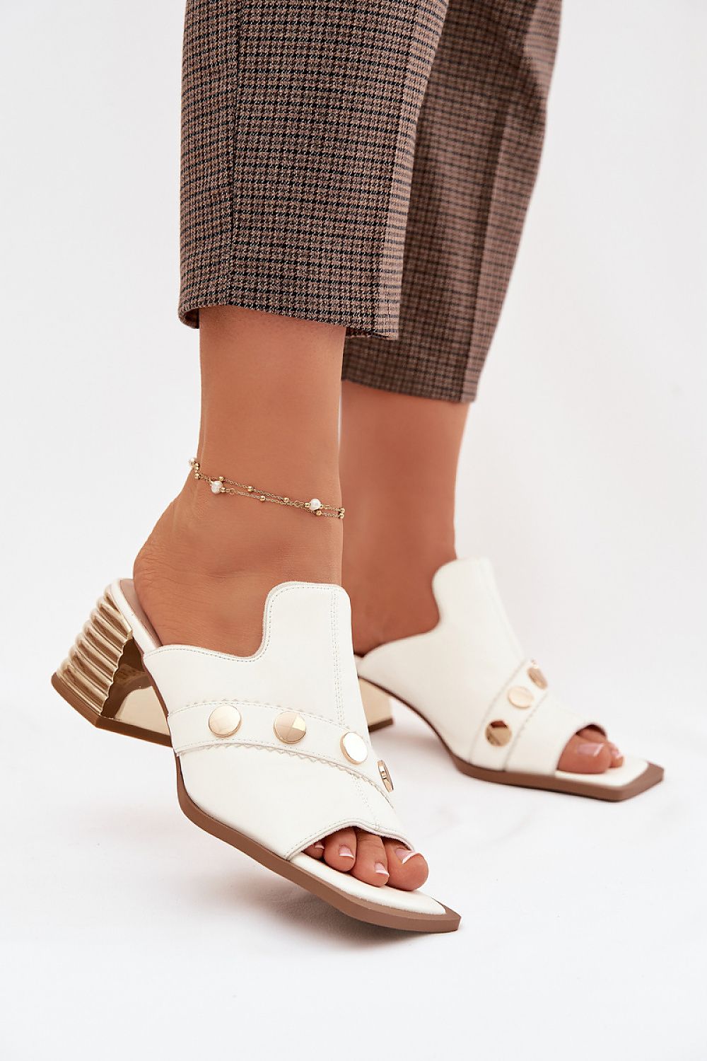  Des mules à talons model 225351 Step in style 