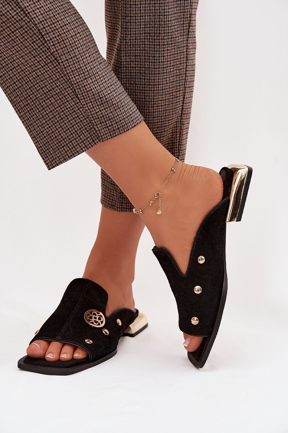  Clacquettes model 225352 Step in style 