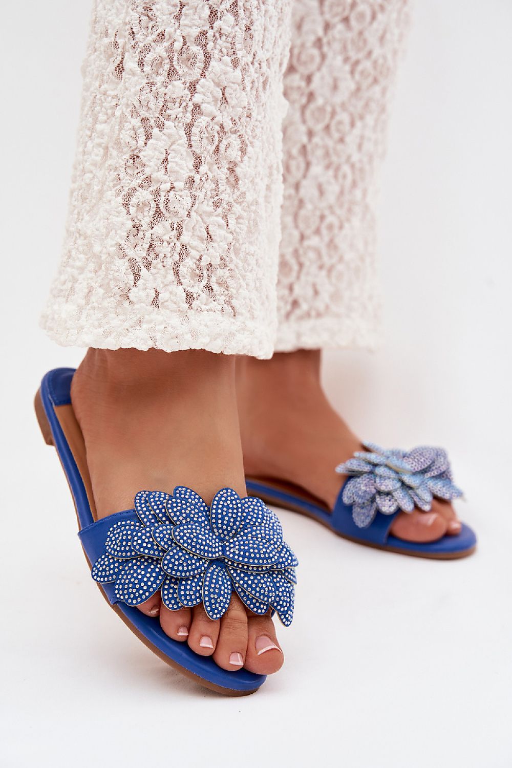  Clacquettes model 225384 Step in style 