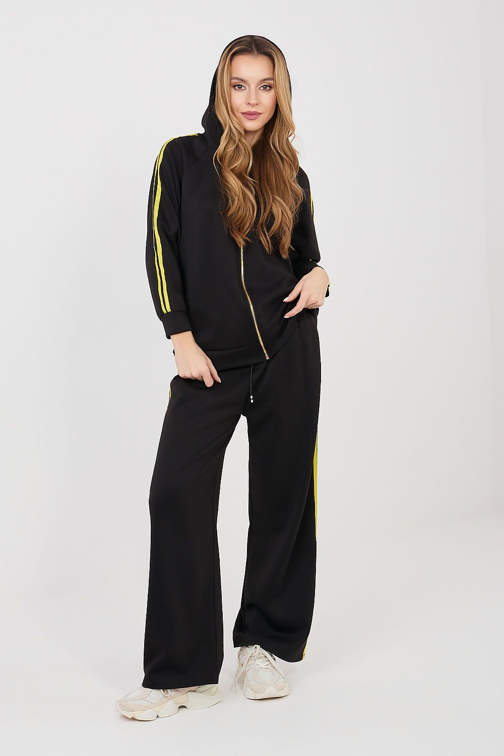  L`ensemble model 225539 Rue Paris 