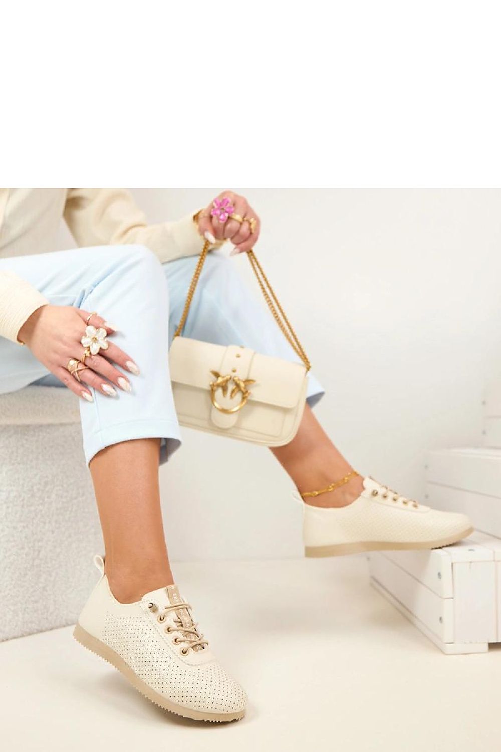 Baskets model 225577 Solea 