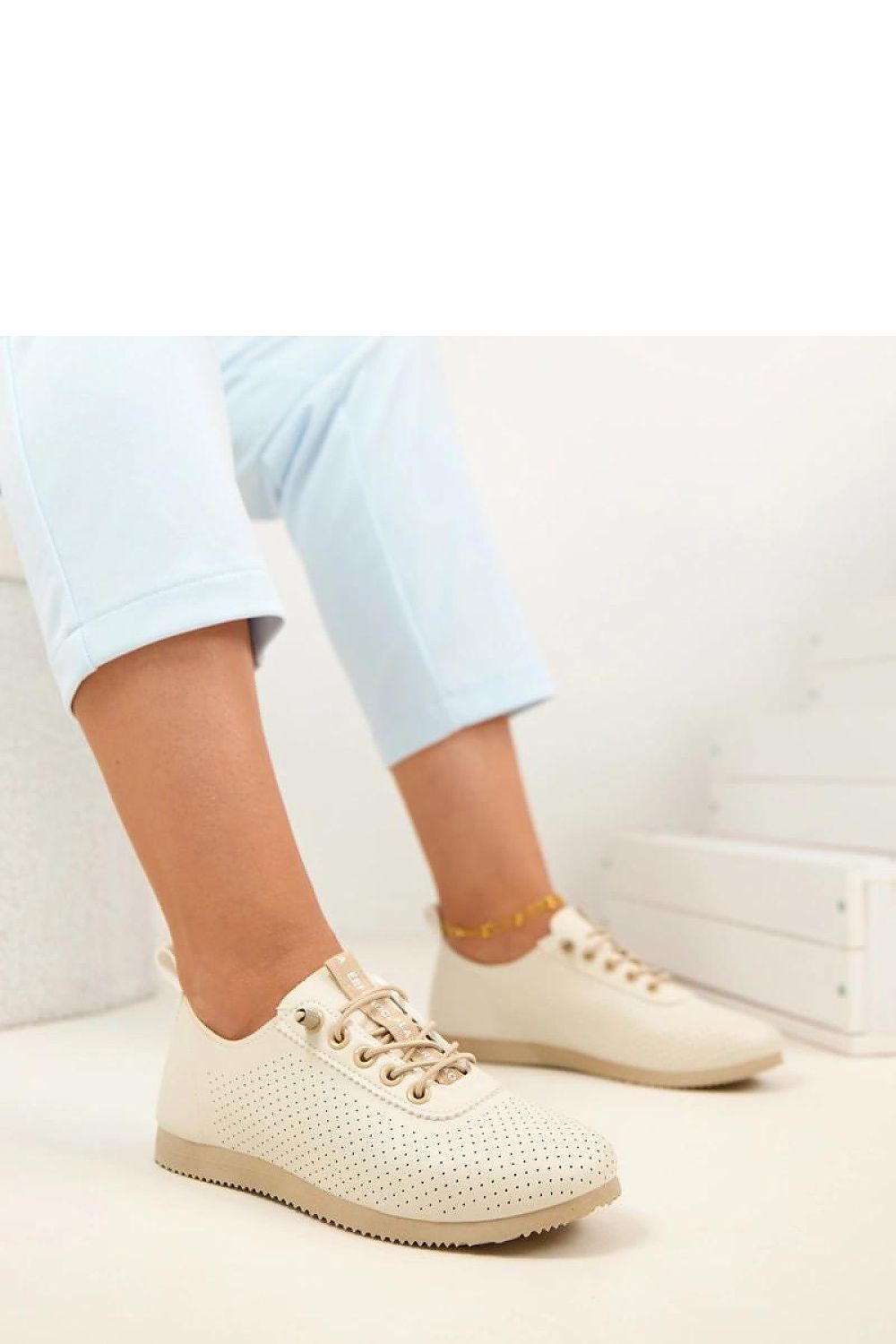  Baskets model 225577 Solea 