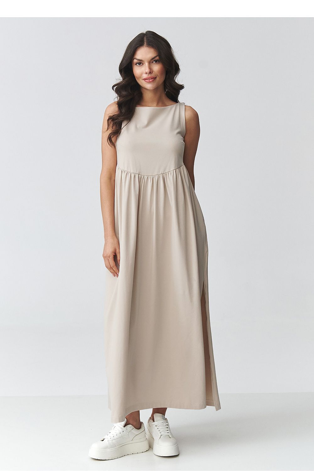  Robe de jour model 225700 Makadamia 