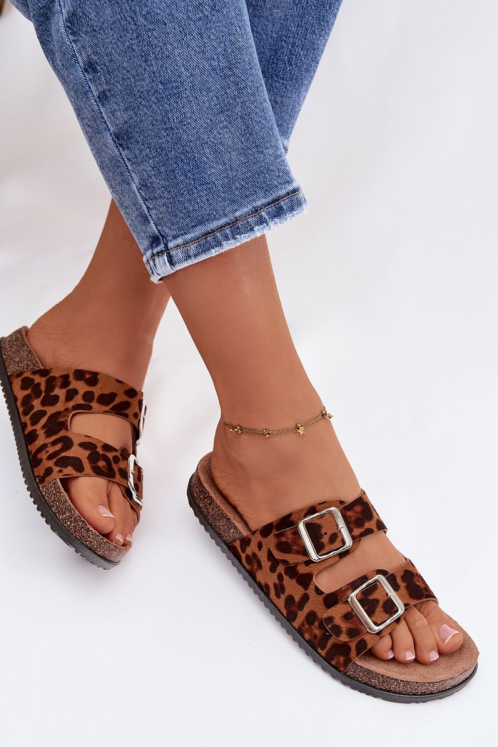  Clacquettes model 226344 Step in style 