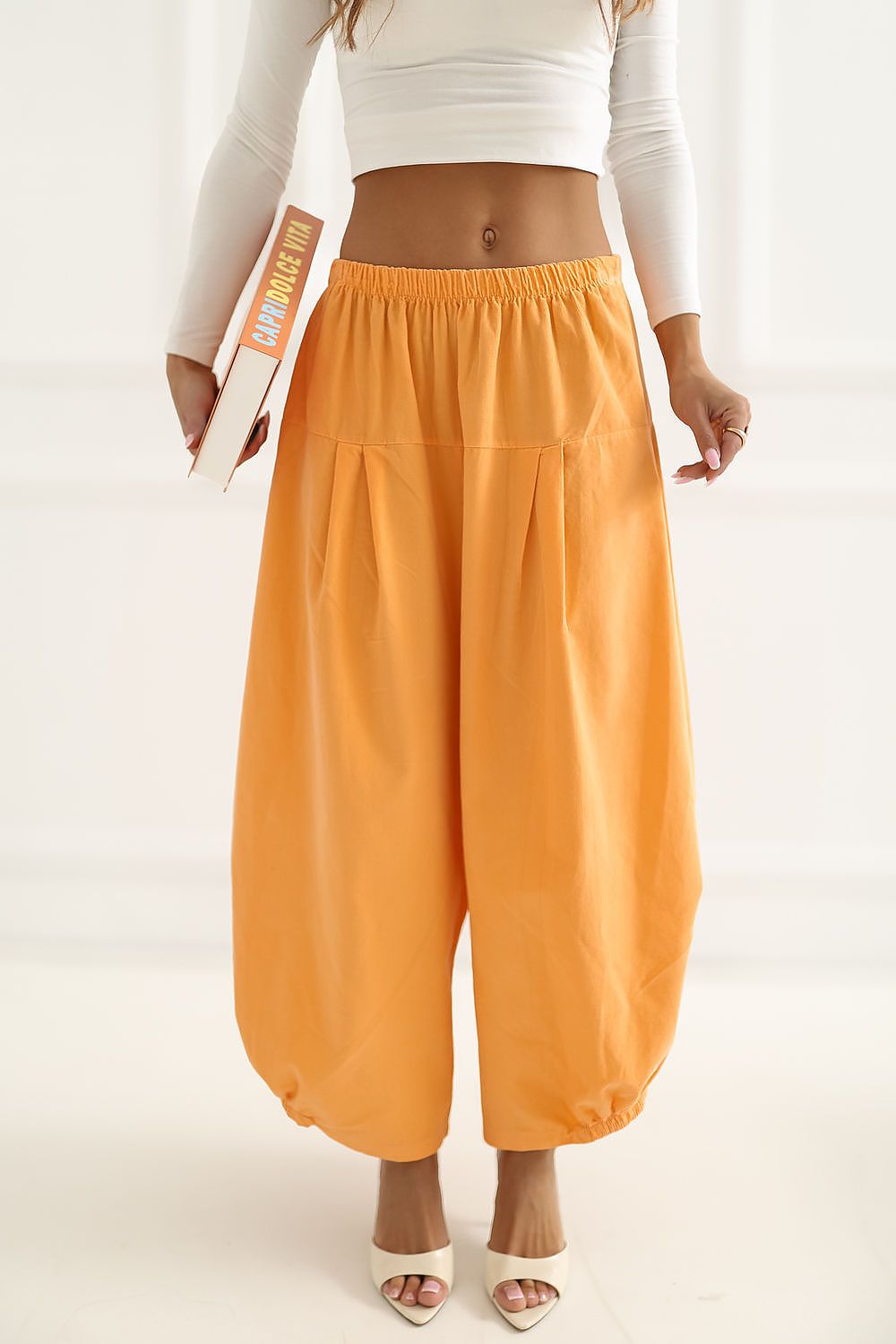  Pantalon en velours côtelé model 226454 Italy Moda 