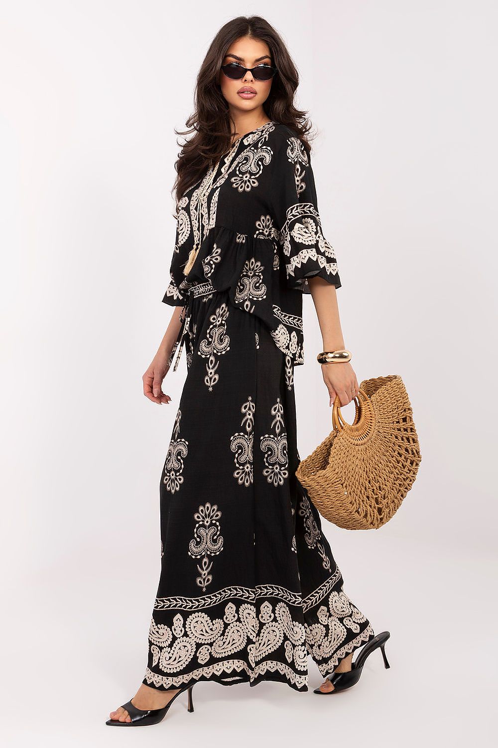  L`ensemble model 226623 Italy Moda 