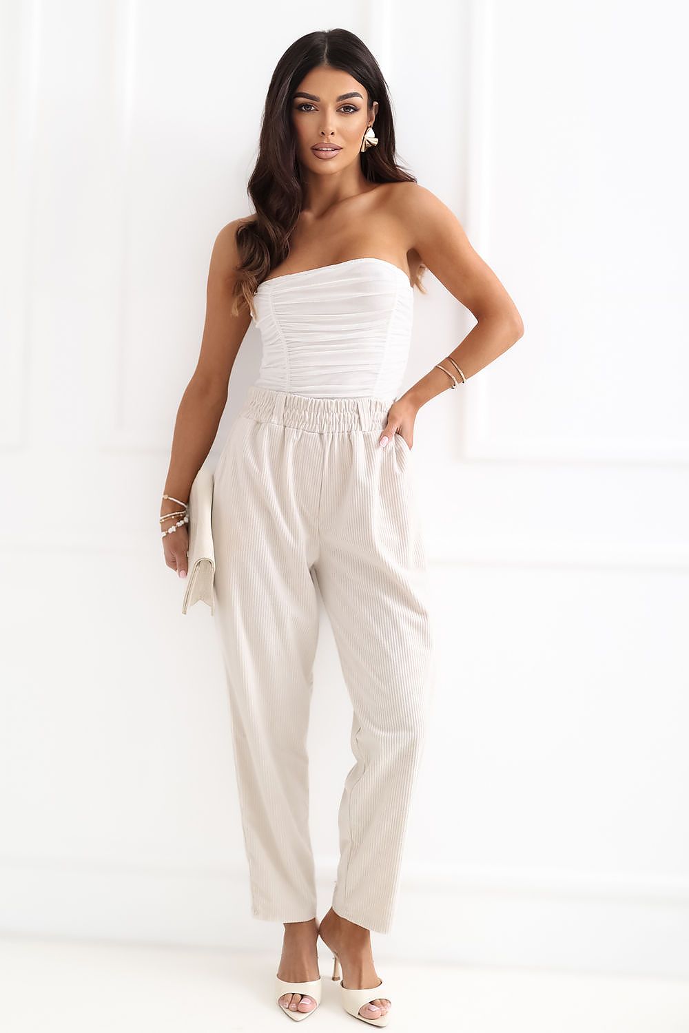  Pantalon en velours côtelé model 226967 Rue Paris 