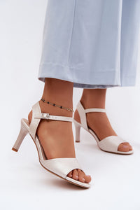 Sandales à talons Step in style