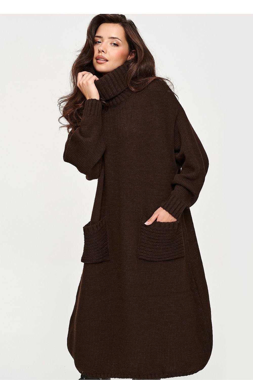  Robe de jour model 232055 Makadamia 