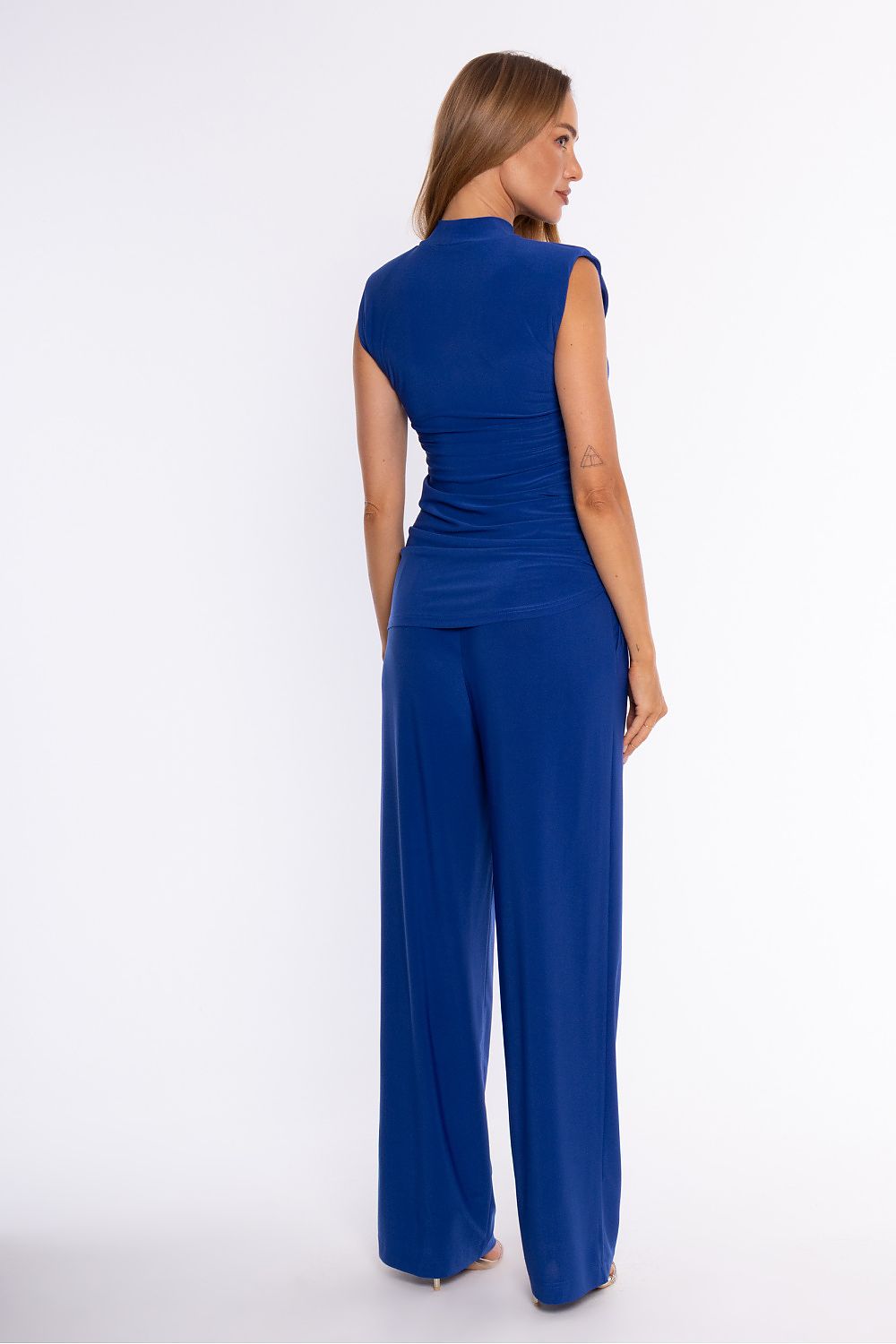  L`ensemble model 232834 Moe 