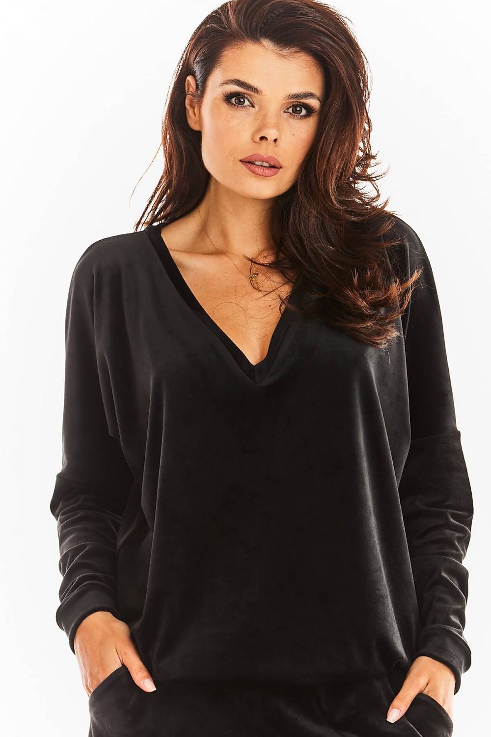  Sweatshirt model 150779 awama 