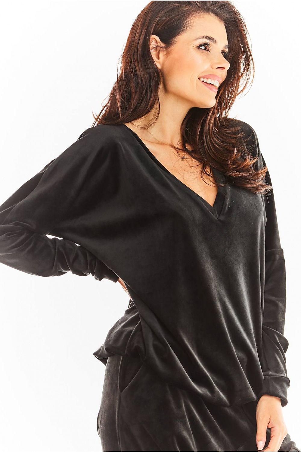  Sweatshirt model 150779 awama 
