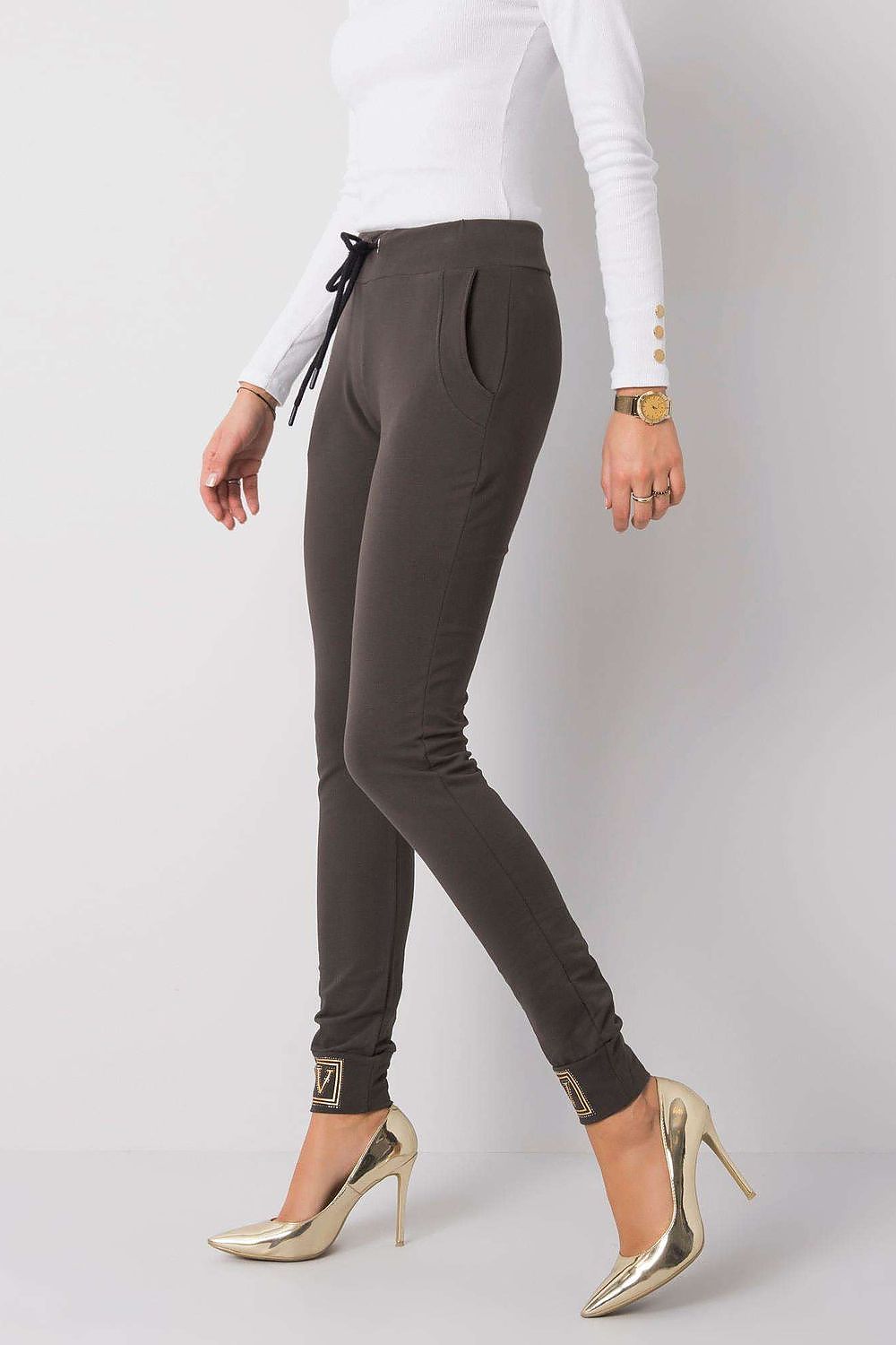  Pantalon survêtement model 166740 Relevance 