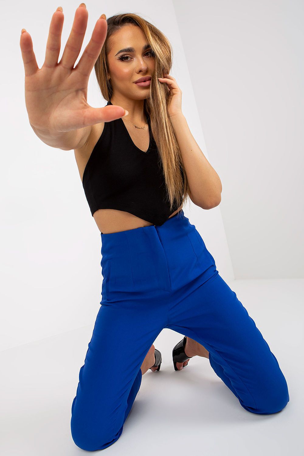  Pantalon femme model 168064 Xsapienza 