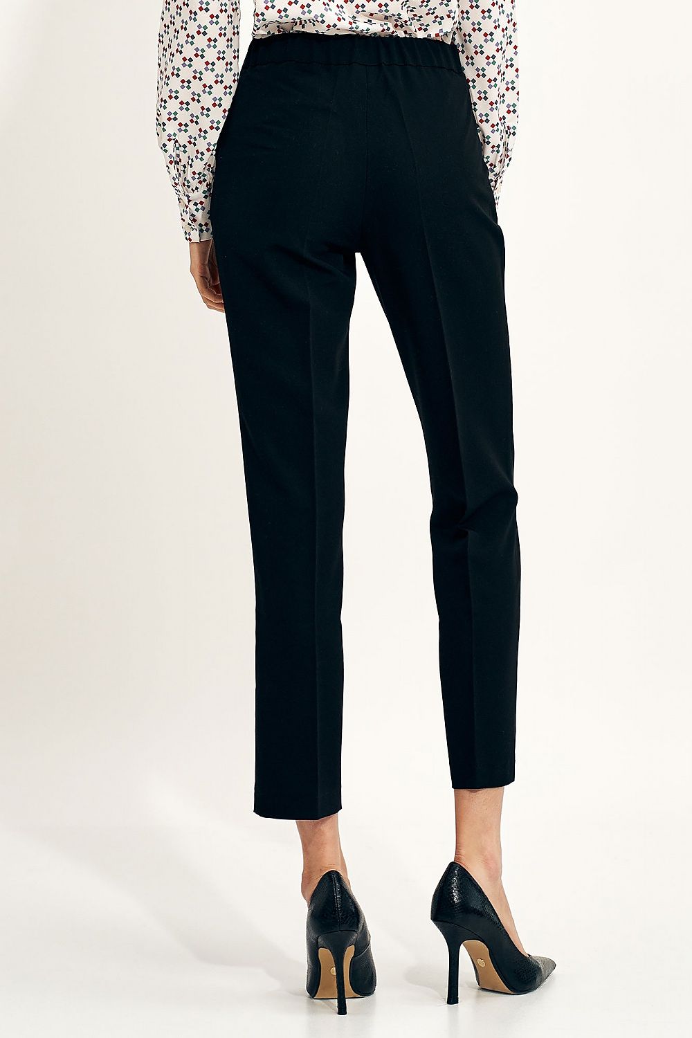  Pantalon femme model 170478 Nife 