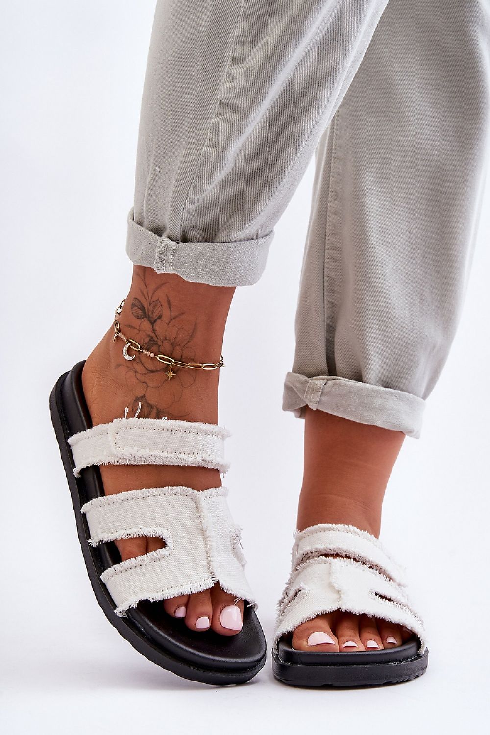  Clacquettes model 183455 Step in style 
