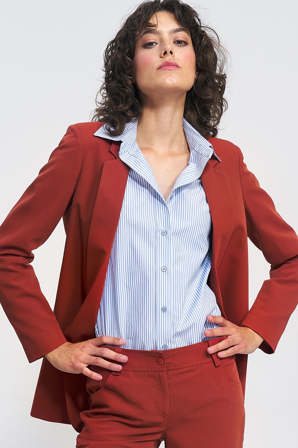  Blazer femme model 185187 Nife 