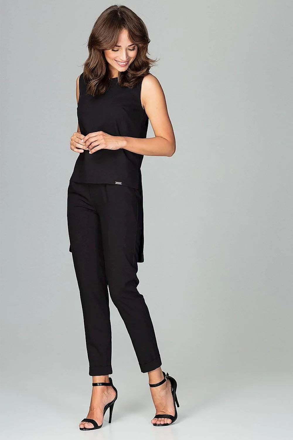 Ensemble top et pantalon bleu vif polyester style élégant chic et décontracté femme moderne