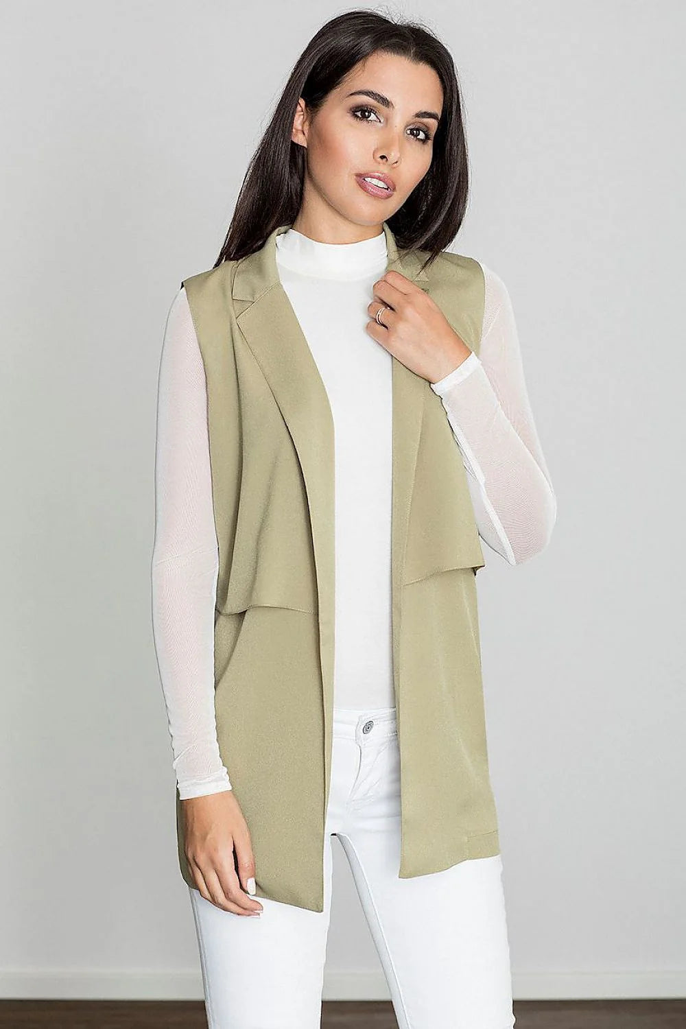 Gilet sans manches fluide moderne élégant beige pour femmes, style polyvalent, confort exceptionnel, mode féminine