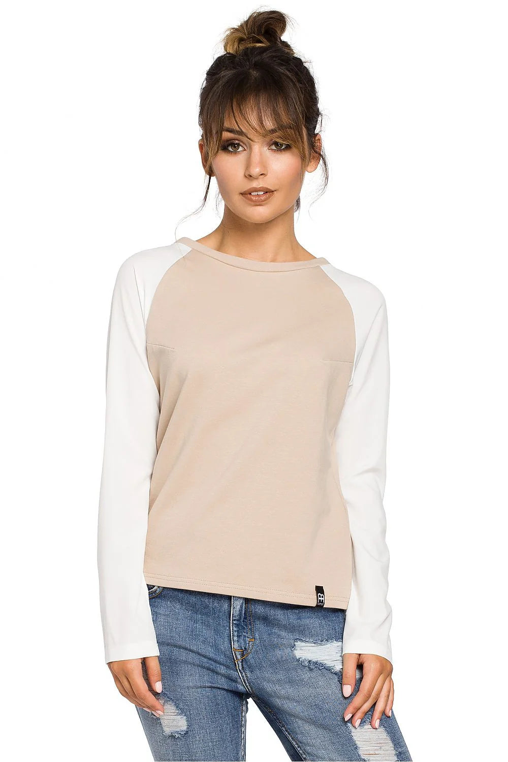 Haut blanc manches longues coton décontracté chic coupe droite col rond pour femmes modernes