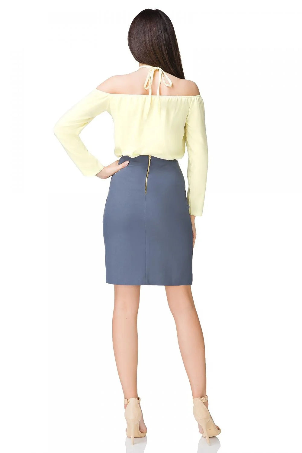 Haut synthétique chic élégant épaules dénudées roses vives tenue moderne pour femme sophistiquée